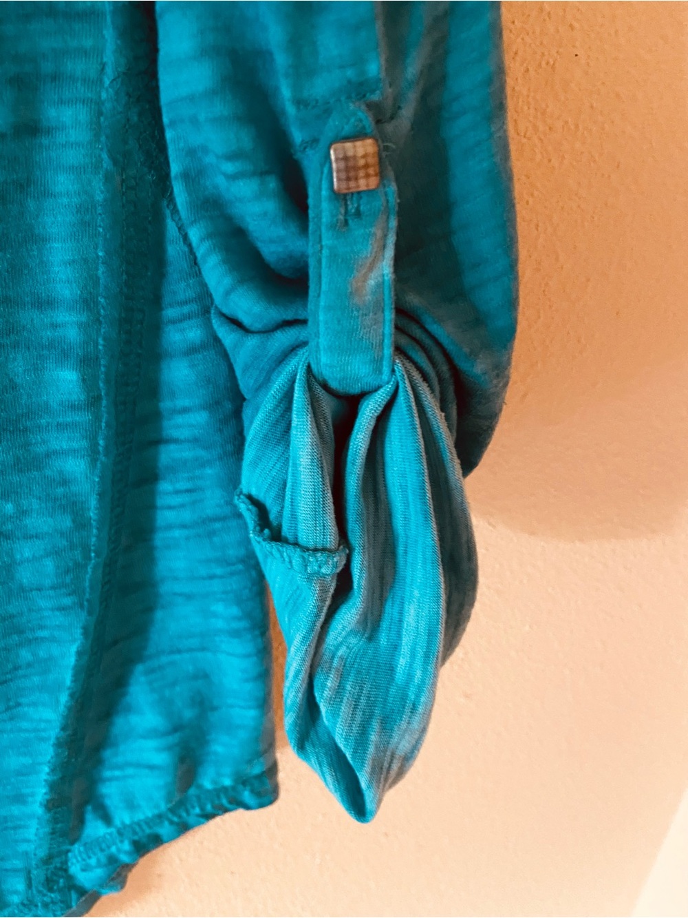 Women’s Ariat Teal Pullover Shirt, Roll Tab Sleeves, Size Medium - Picture 3 of 9